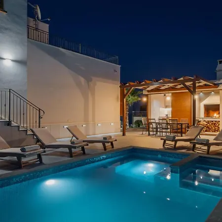 Modea With Heated Pool *