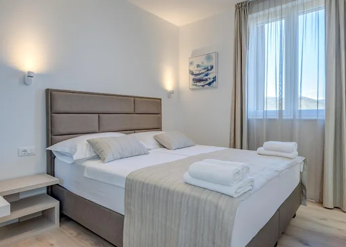 Modea With Heated Pool Villa