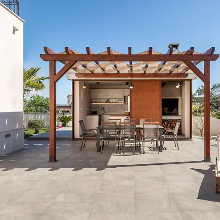 Villa Modea With Heated Pool Plano