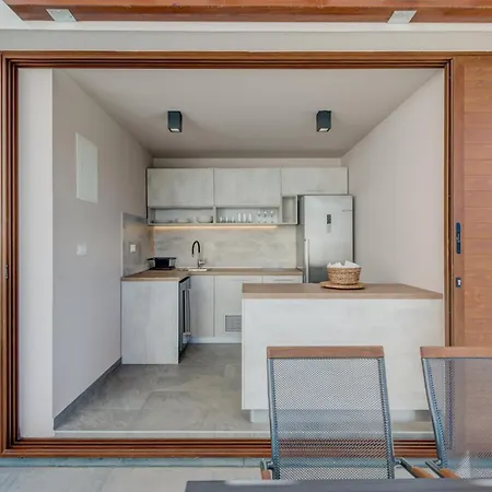 Modea With Heated Pool Villa Plano