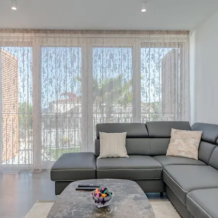 Villa Modea With Heated Pool Plano