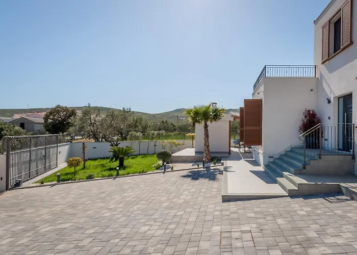 빌라 Modea With Heated Pool *