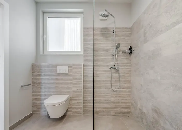 Modea With Heated Pool 빌라 Plano