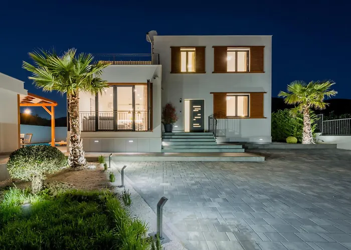 빌라 Modea With Heated Pool *