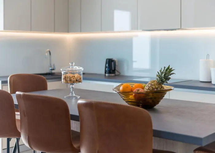 Modea With Heated Pool 빌라 Plano