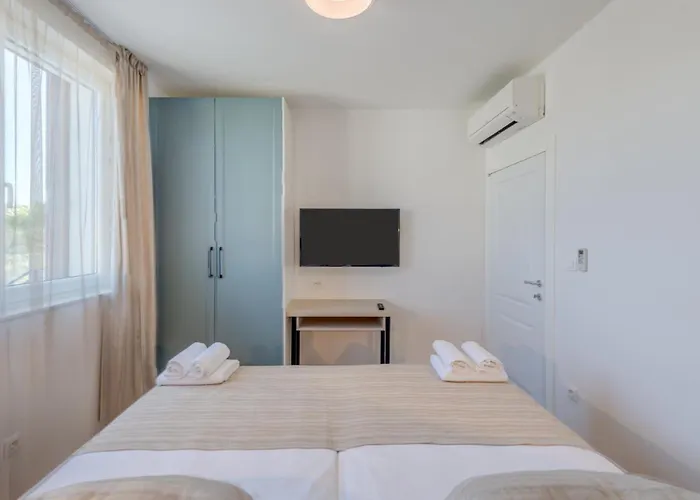 빌라 Modea With Heated Pool Plano